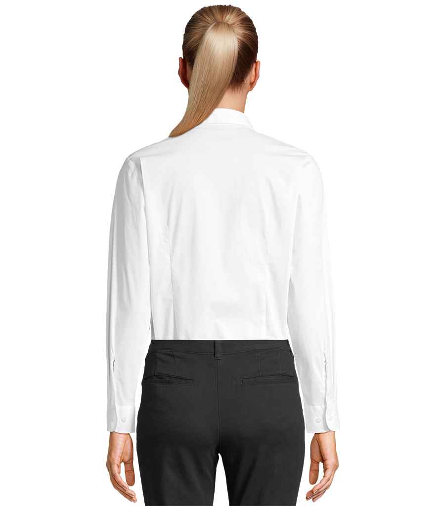 17015 White Model
