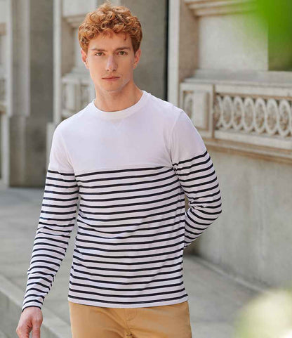 FR134 White/Navy Model