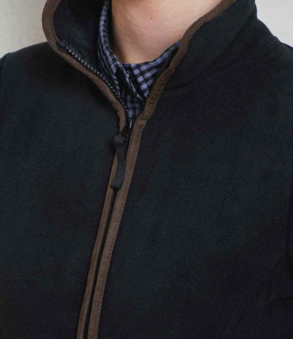 PR824 Black/Brown Model