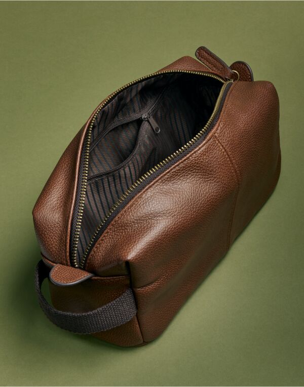 Quadra NuHideÂ® Washbag