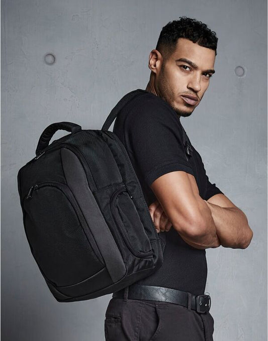 Quadra Tungstenâ„¢ Laptop Backpack